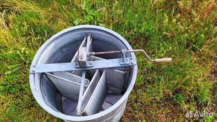 Медогонка 4 х рамочная