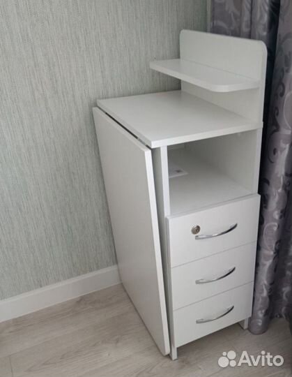 Стол маникюрный складной с ящиками