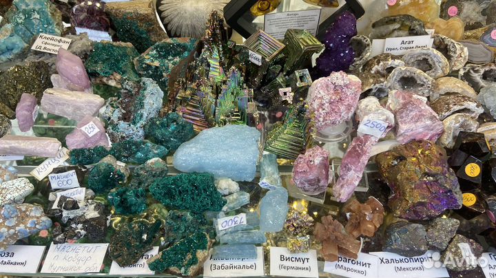 Коллекционные натуральные минералы камни