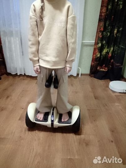 Сигвей гироскутер с ручкой в комплекте