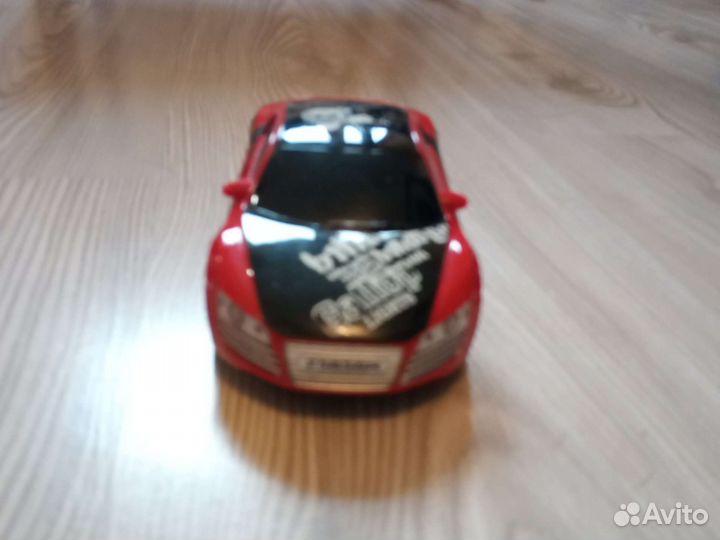 Машинка на радиоуправлении