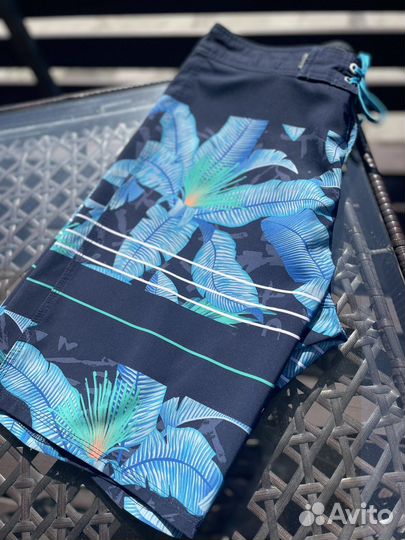 Бордшорты Quiksilver