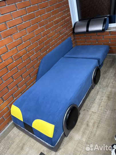 Детский диван машинка