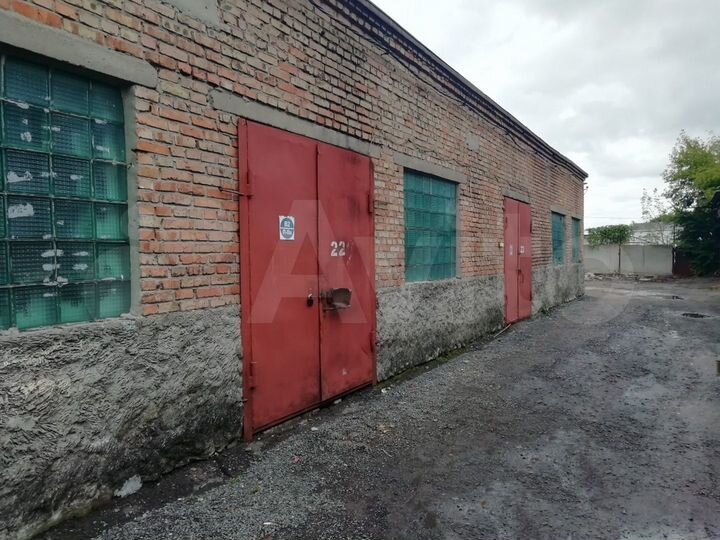 Свободного назначения, 821 м²