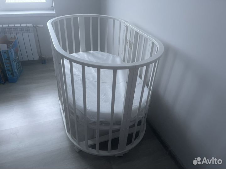 Детская кровать трансформер с маятником