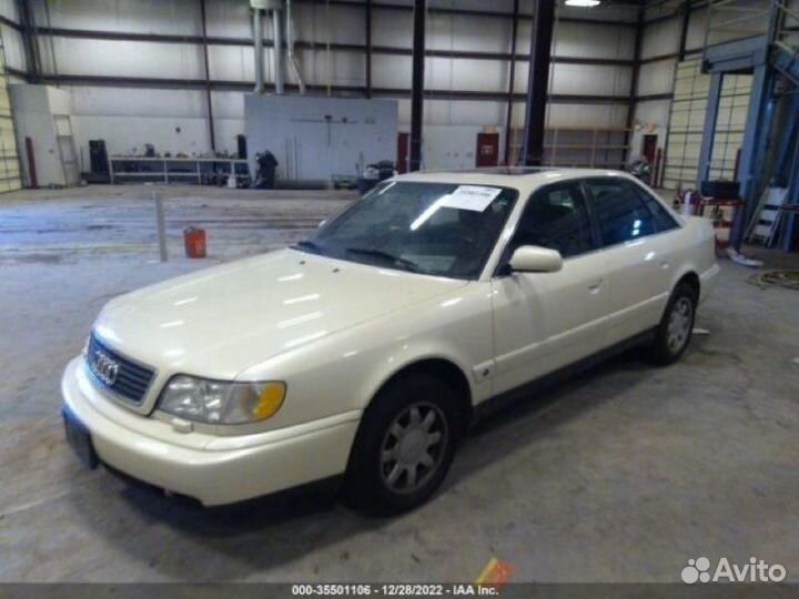 Кронштейн двигателя правый Audi A6 C4 AAH 1996