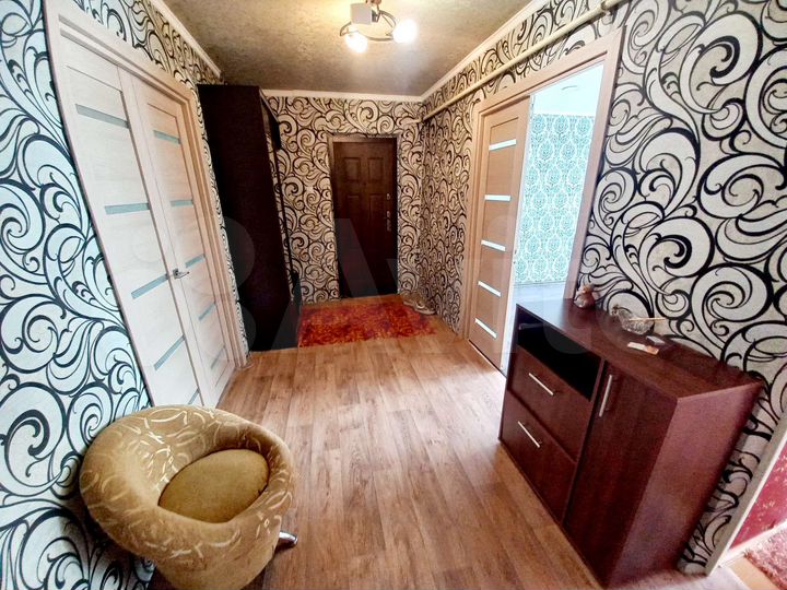 3-к. квартира, 69,9 м², 1/3 эт.