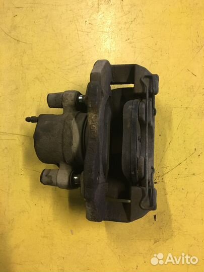 Суппорт передний правый Форд Фокус Ford Focus 2