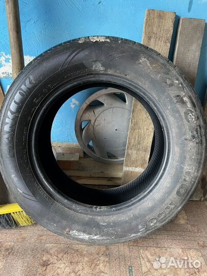 Hankook Optimo K406 215/65 R16