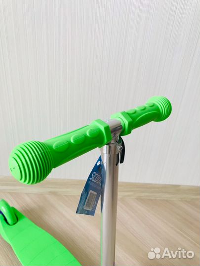 Новый самокат 3+ с коробкой
