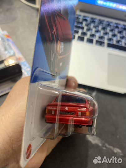 Модель автомобиля Hot Wheels Mercedes