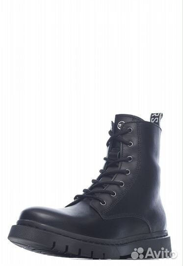 Ботинки Tamaris женские кожаные 38 р