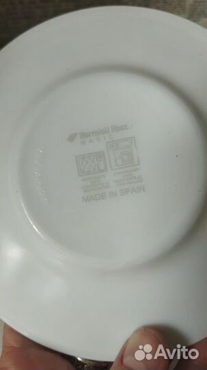 Чашки с блюдцами