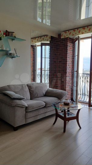 2-к. квартира, 67 м², 10/10 эт.