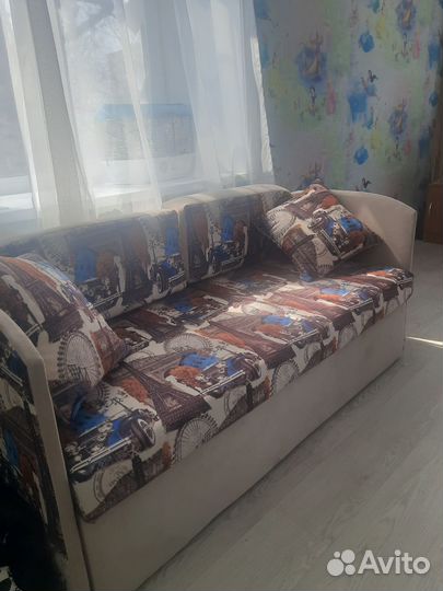 Диван подростковый