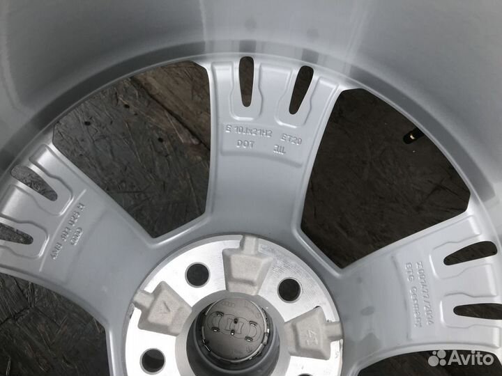 Новые оригинальные колеса Audi Q8 R21