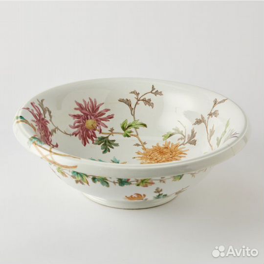 Фарфоровый таз с цветами