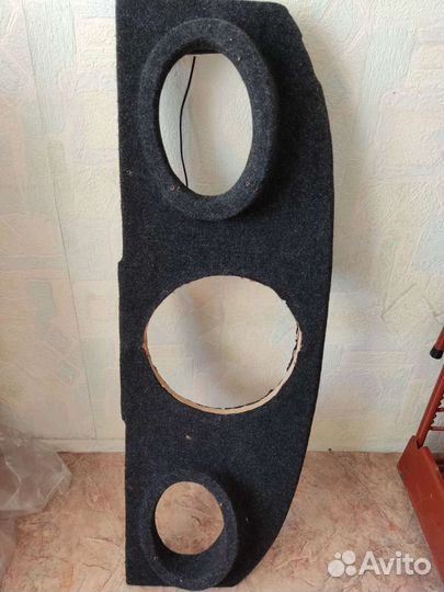 Акустическая полка ваз 2110