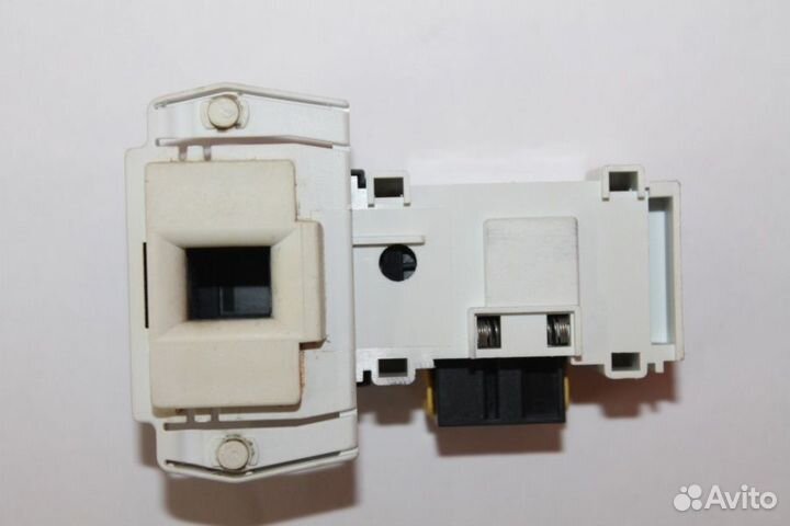 Устройство блокировки люка Candy 41016879 бу. 1426