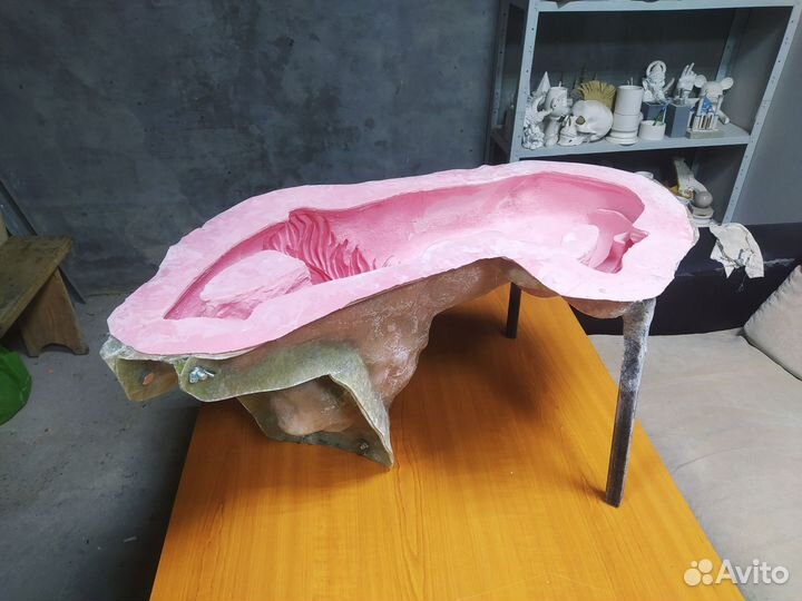 Форма лежачий лев- бетон, гипс, полистоун