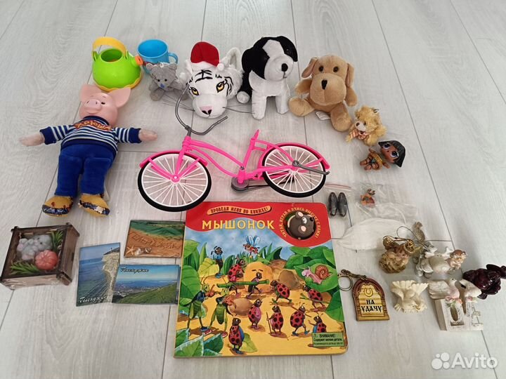 Сувениры/ игрушки/магнитики/товары для детей/Хрюша