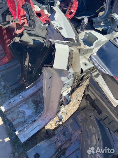 Четверть передняя правая Nissan X-Trail T32