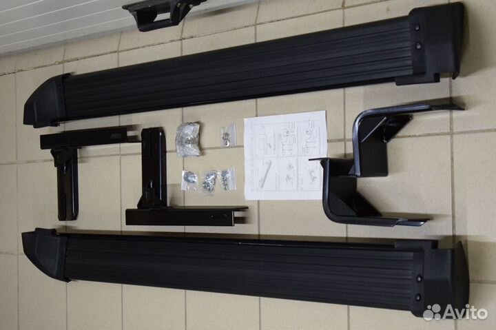 Hyundai Tucson, KIA Sportage 2005-2008г. пороги