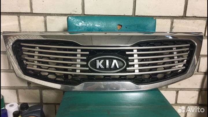 Решетка радиатора Киа Сорренто XM 2012