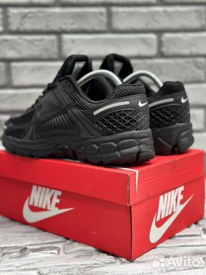 Кроссовки Nike Zoom Vomero 5 Anthracite