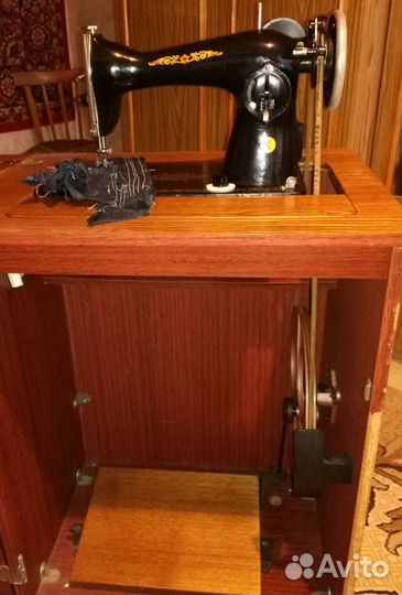 Швейная машинка