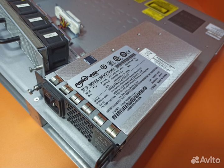 Коммутатор 48 портов 1000BaseT и 4 SFP+ 10G