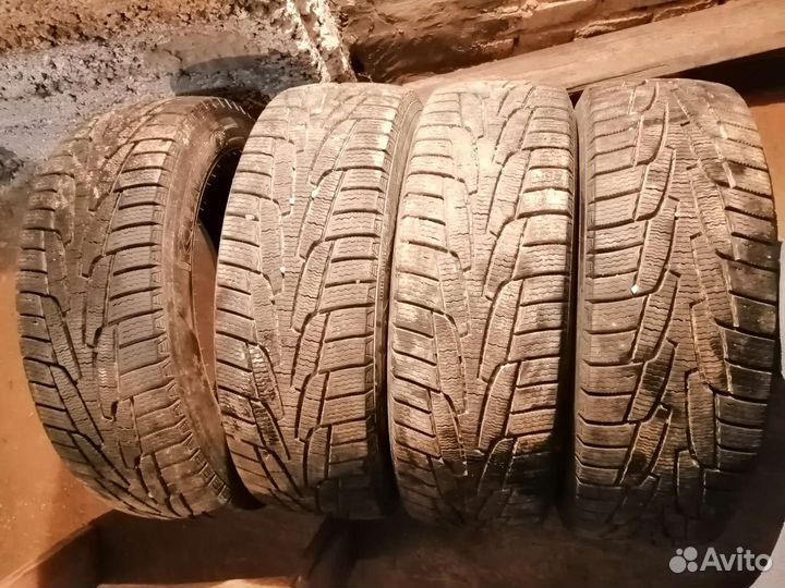 Kumho I'Zen KW31 215/60 R17 96R