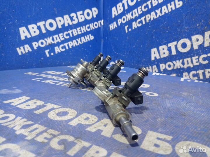 Топливная рампа в сборе Geely Mk седан MR479QA