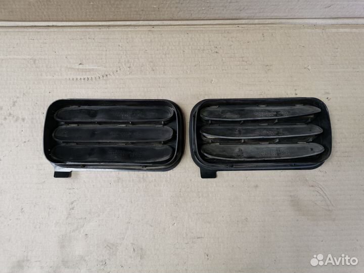 Вентиляция багажника на Mercedes W124