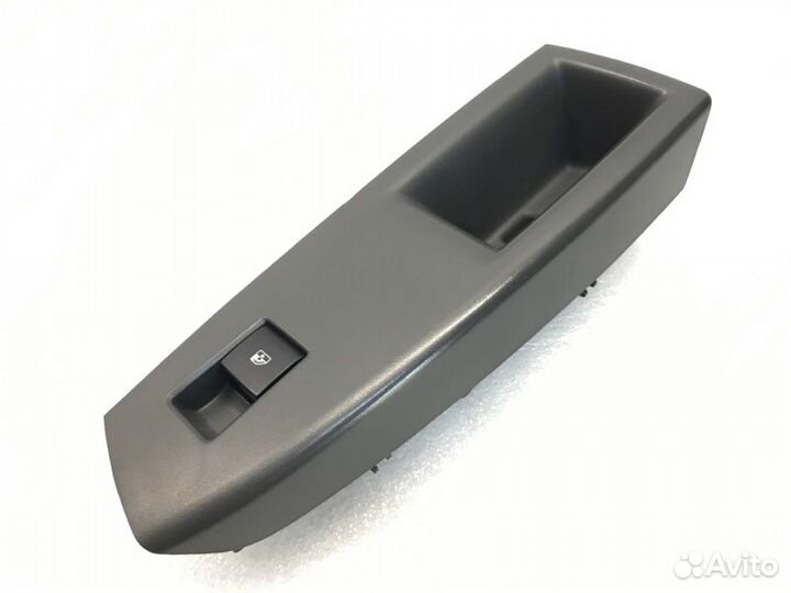 Кнопка стеклоподъемника задняя правая Chevrolet