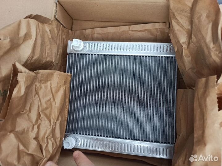 Радиатор охлаждения BMW M5 F90 G30 G32 GT G11