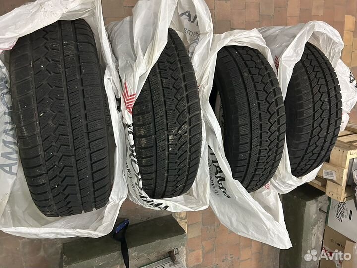 Ovation W-586 215/55 R18 26