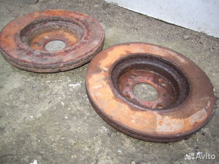 Тормозной диск передний toyota yaris verso 1.4d