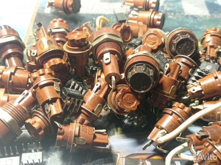 Продам радиодетали: диоды, транзисторы, микросхемы