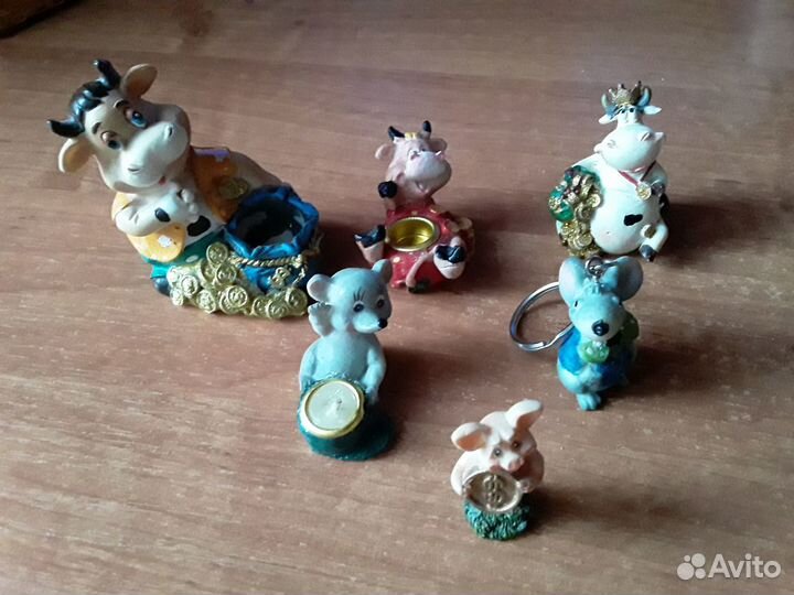 Сувениры (коровки, мышки, хрюша)