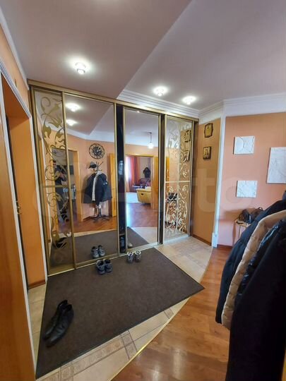 3-к. квартира, 100 м², 7/9 эт.