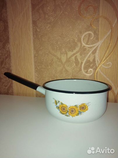 Ковшик эмалированный