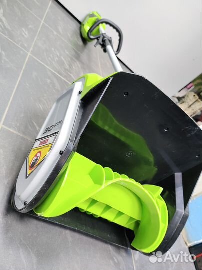 Снегоуборщик аккумуляторный greenworks 40V