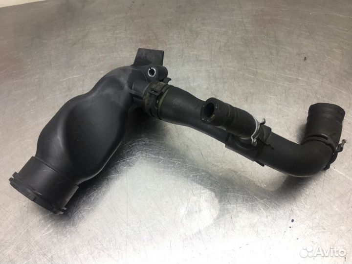 Патрубок Mercedes C-Class W204 M271 1.8TI 2011