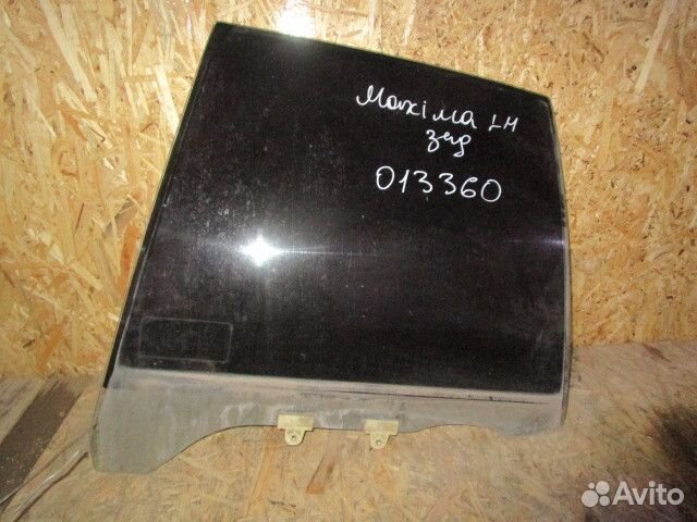 Стекло двери задней левой Nissan Maxima (J30) 1988