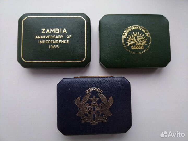 Футляры для памятных монет Африки 50-60-х годов