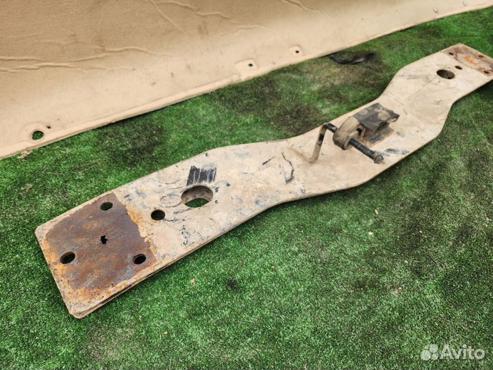 Балка под МКПП Great Wall Safe