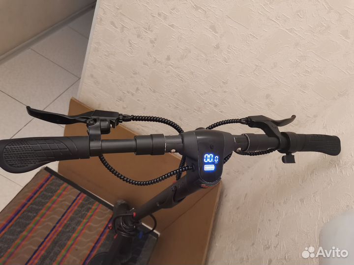 Самокат взрослый электрический