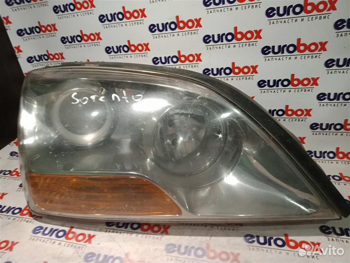 Фара правая Kia Sorento 2002-2009