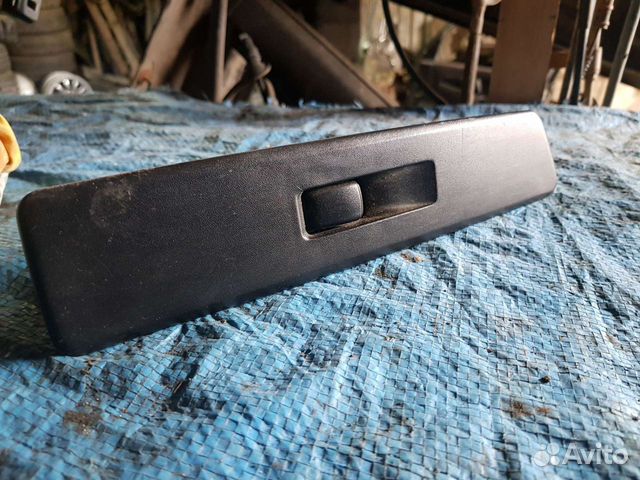 Кнопка стеклоподьемника правая Pajero pinin io